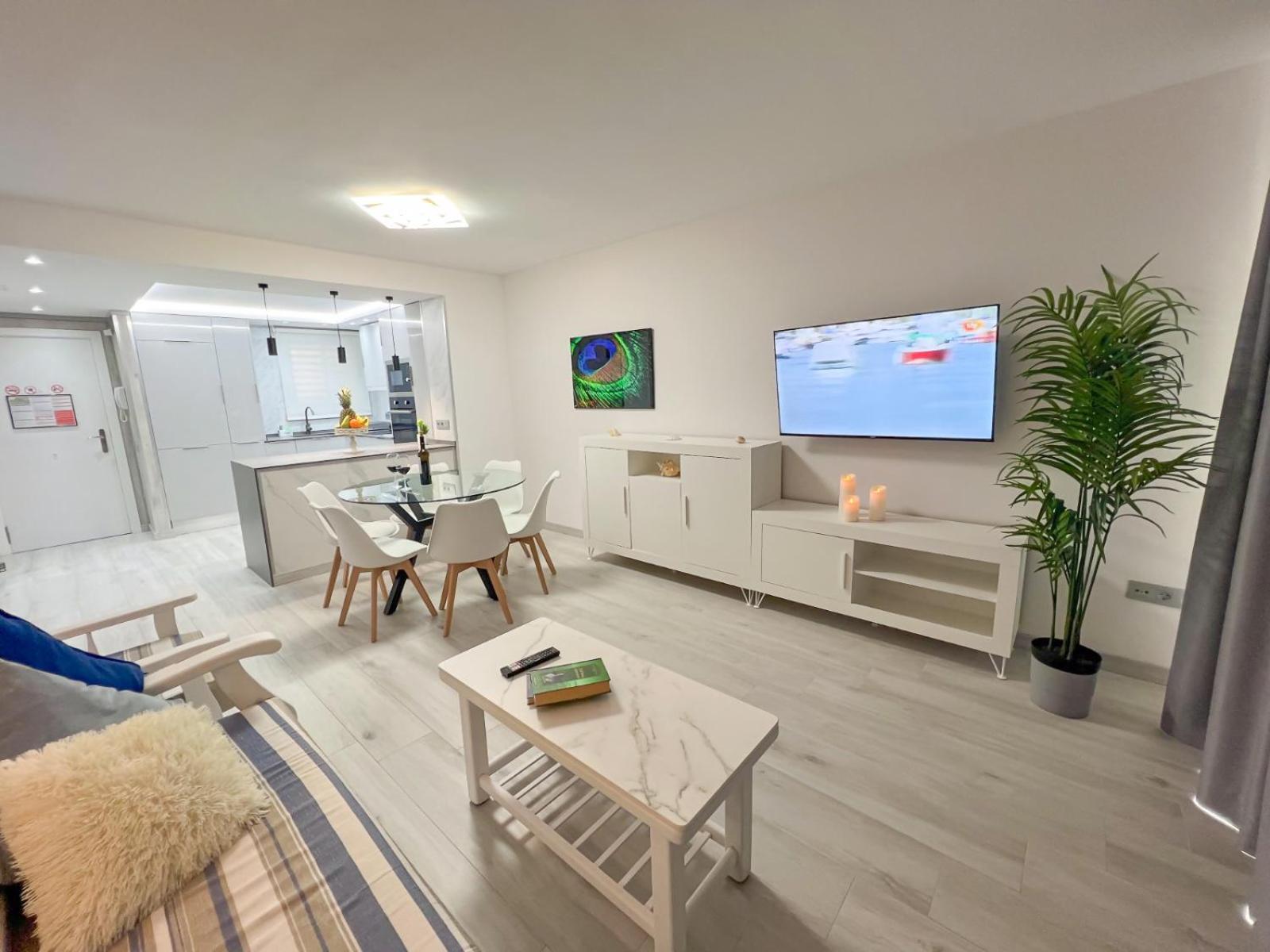 Mediterranea Loft New Ла-Пінеда Екстер'єр фото