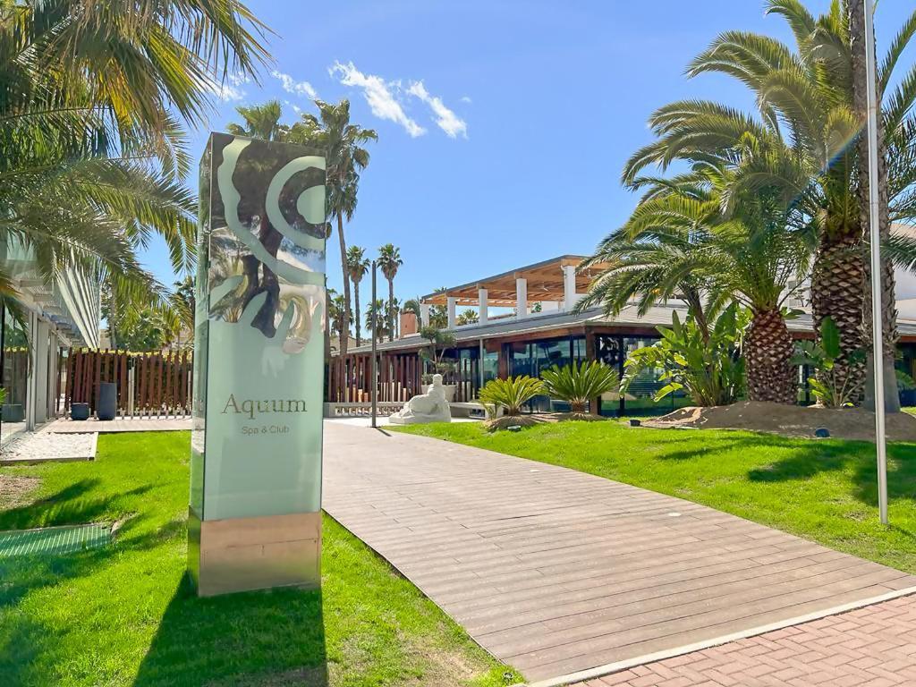Mediterranea Loft New Ла-Пінеда Екстер'єр фото